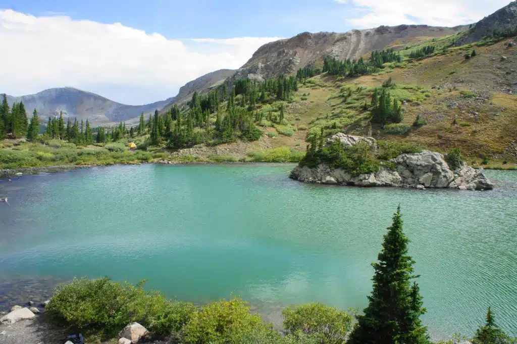 Senderismo en el lago Isabelle en Colorado