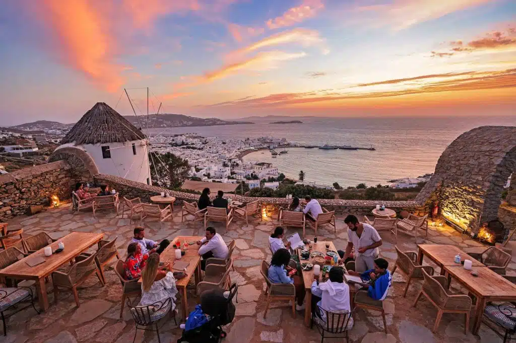 Los 10 mejores bares en Mykonos - Disfruta de la mejor vida nocturna en Grecia Los 10 mejores bares en Mykonos - Disfruta de la mejor vida nocturna en Grecia