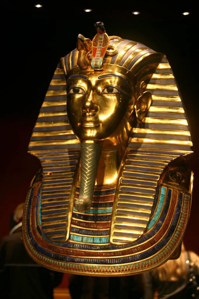 Guía del Museo Egipcio