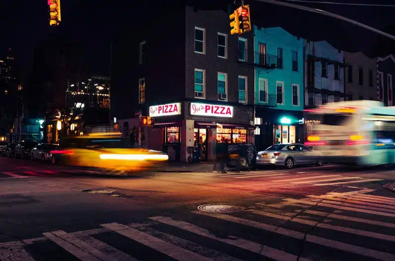15 mejores cosas para hacer en Brooklyn, Nueva York. pizza en brooklyn