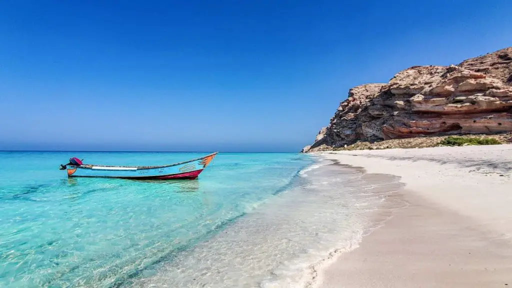 Isla de Socotra (Yemen): Hogar de árboles dragón, dunas y más de 800 especies de plantas