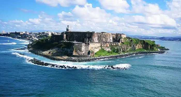 Descubre las joyas ocultas de Puerto Rico: La Isla del Encanto