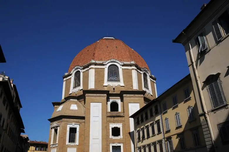 6. Cúpula de San Lorenzo en Florences. Las mejores zonas de Florencia