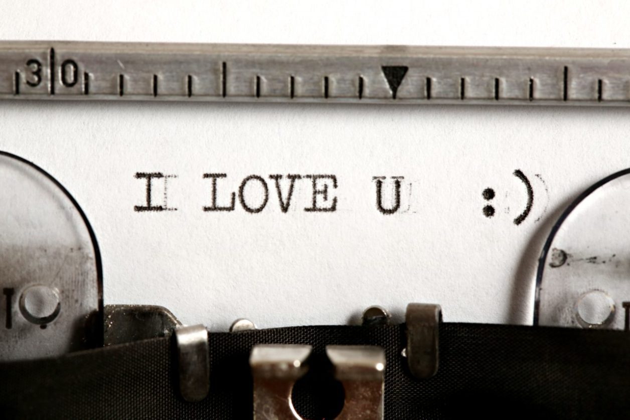 Termina la carta con una línea de cierre que resuma tu amor.
