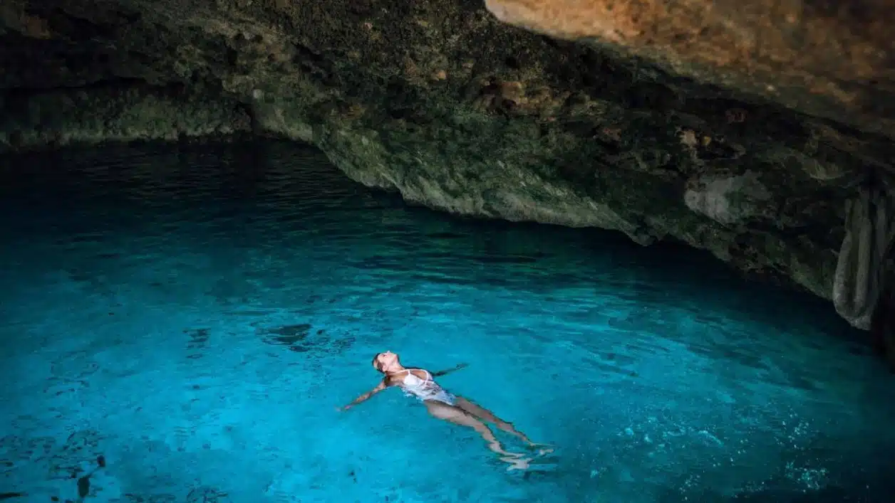 Dónde viajar después de que pase la tormenta de COVID-19 Cenotes en Cancún México