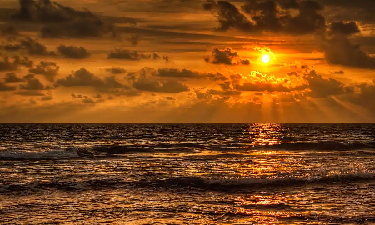 crucero al atardecer ixtapa zihuatanejo