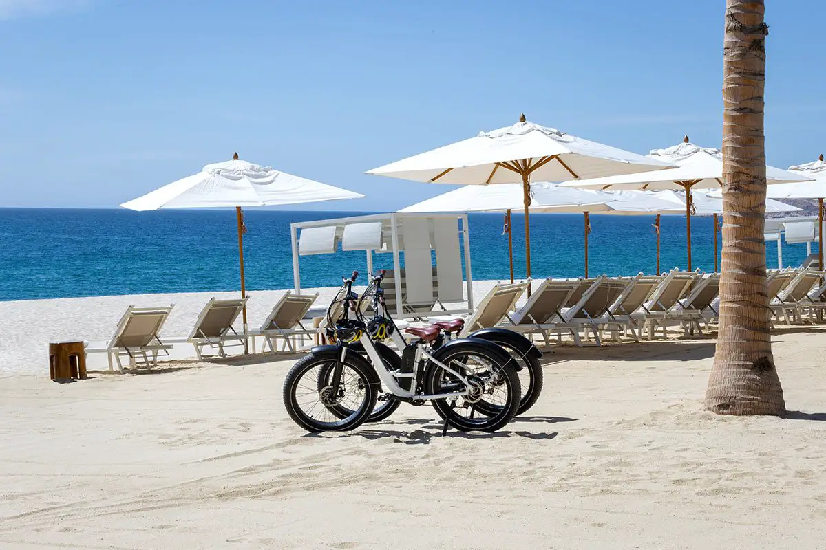 bicicleta eléctrica de playa en cabo