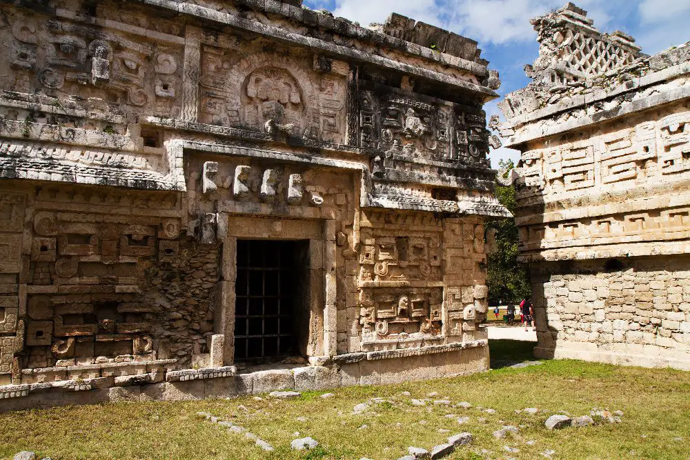 Estructuras que puedes ver en un tour a Chichén Itzá