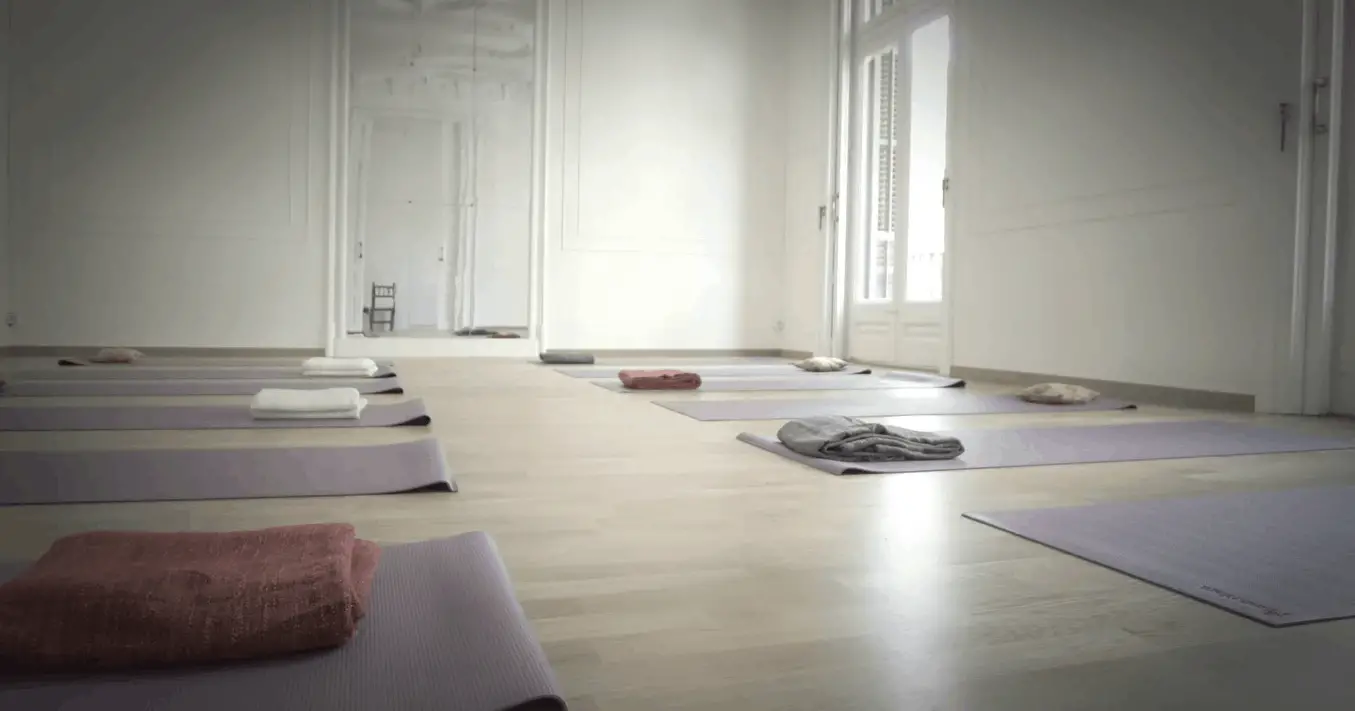 Yoga y terapia de movimiento Espai Ronda