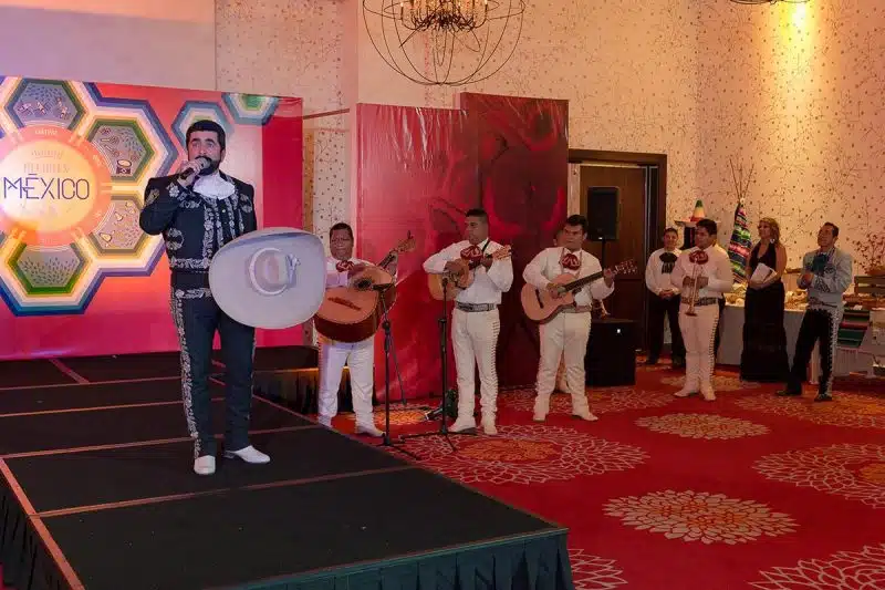 mariachi hecho en mexico