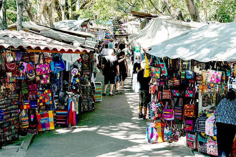 Una juerga de compras en el corazón de Puerto Vallarta