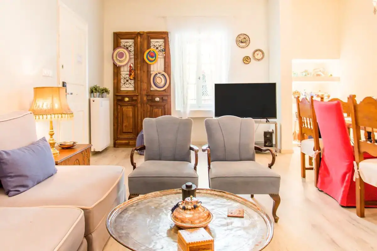 Estos Airbnbs de Atenas son una estancia única y acogedora en Grecia