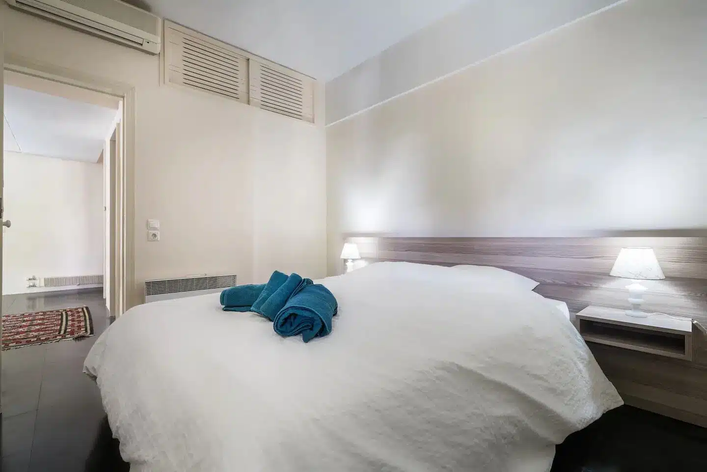 Estos Airbnbs de Atenas son una estancia única y acogedora en Grecia