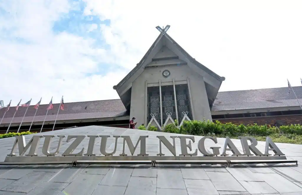 30 Cosas que hacer en KUALA LUMPUR y excursiones de un día 2024