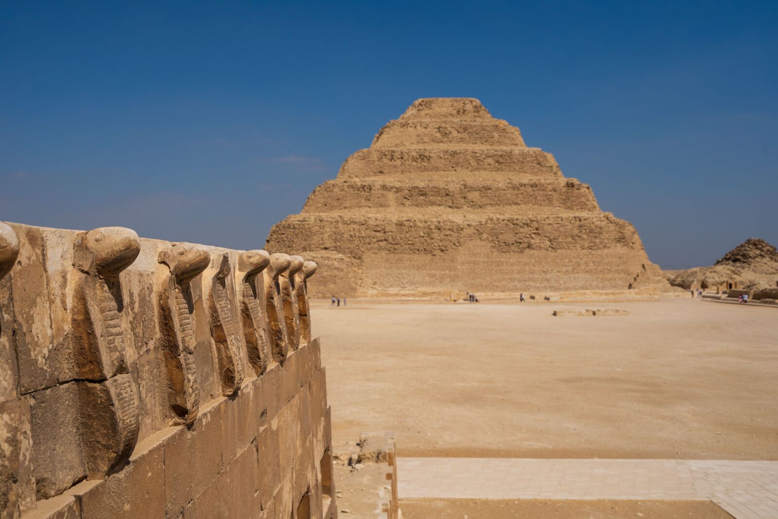 Saqqara es una de las mejores cosas que hacer en Egipto. Aquí se muestra una gran tumba.