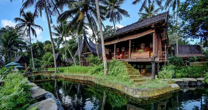 Los 11 mejores complejos turísticos de Bali sobre el agua (con vistas increíbles en 2023)