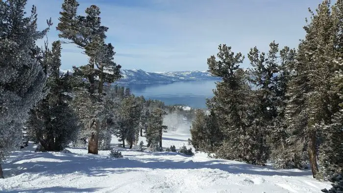 Actividades de invierno en el lago Tahoe