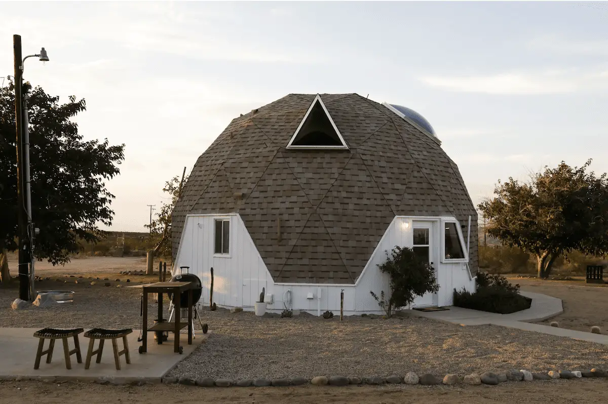 Casa con cúpula geodésica: lugares únicos para alojarse en California