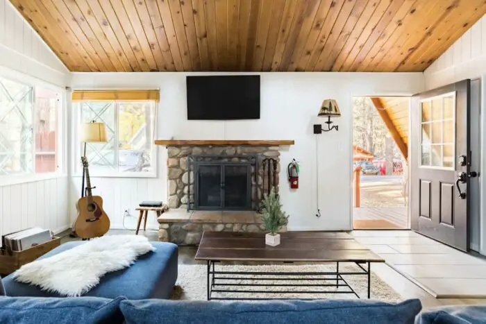 Cabaña de Airbnb inspirada en un chalet de esquí en Big Bear Lake