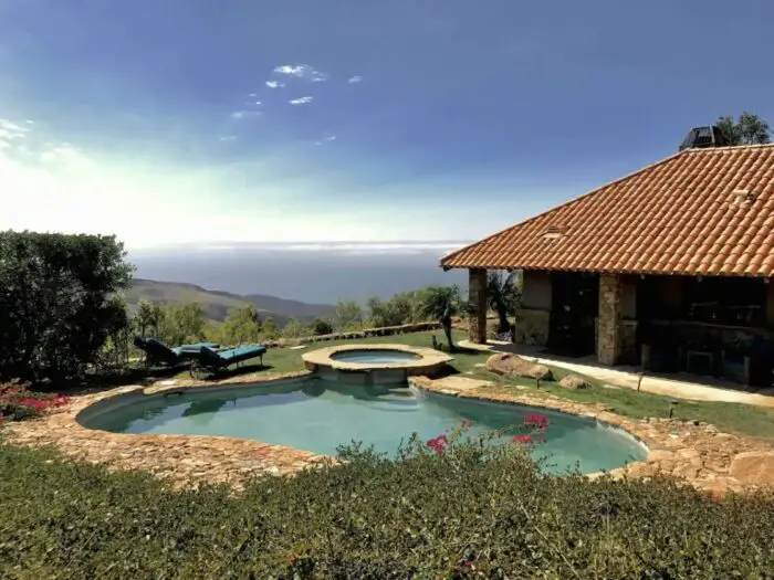 Airbnb Malibu Pensión con vista a la montaña y al mar
