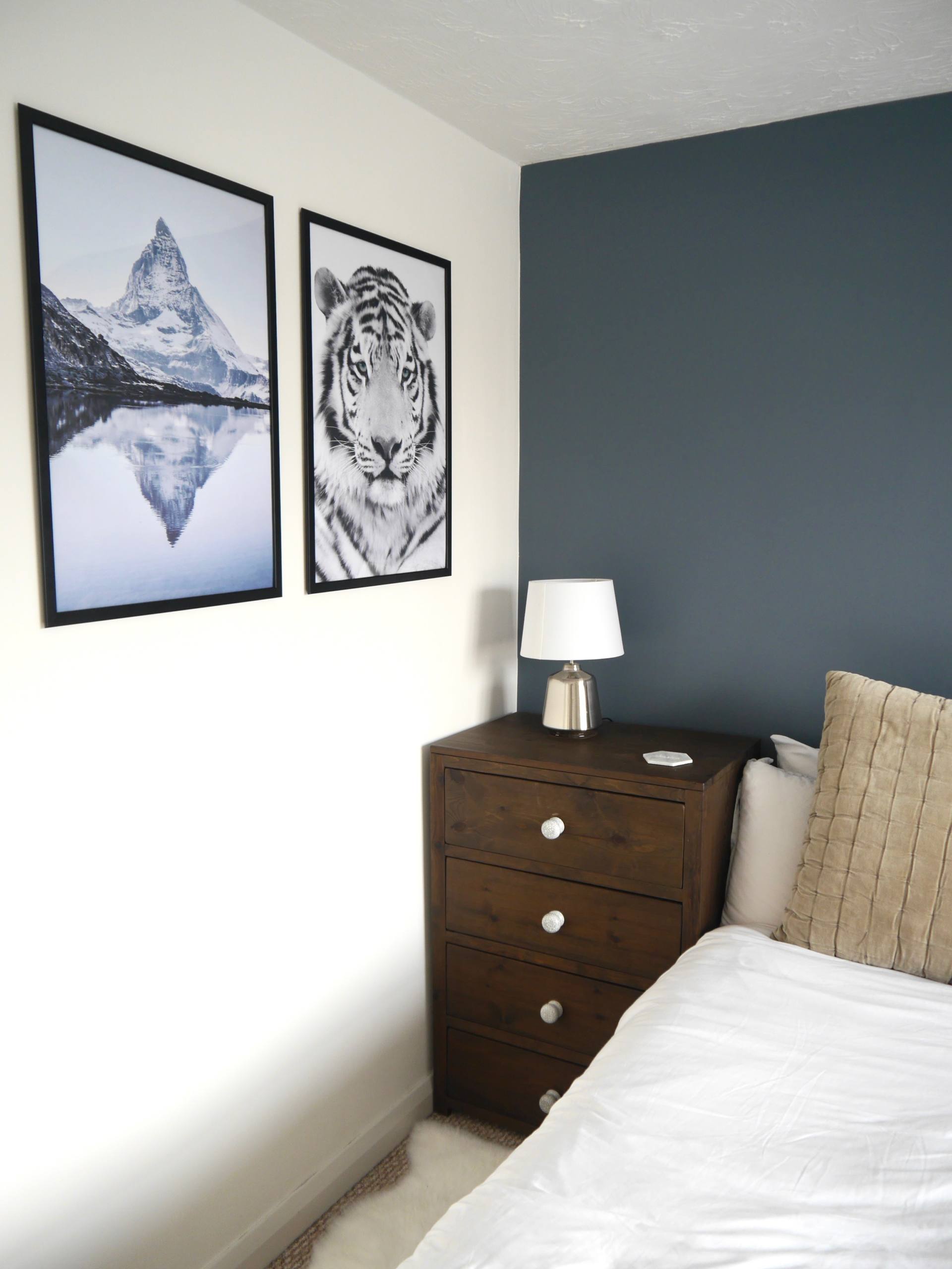 Pósteres enmarcados de Desenio en el dormitorio: añade personalidad a tu nuevo hogar