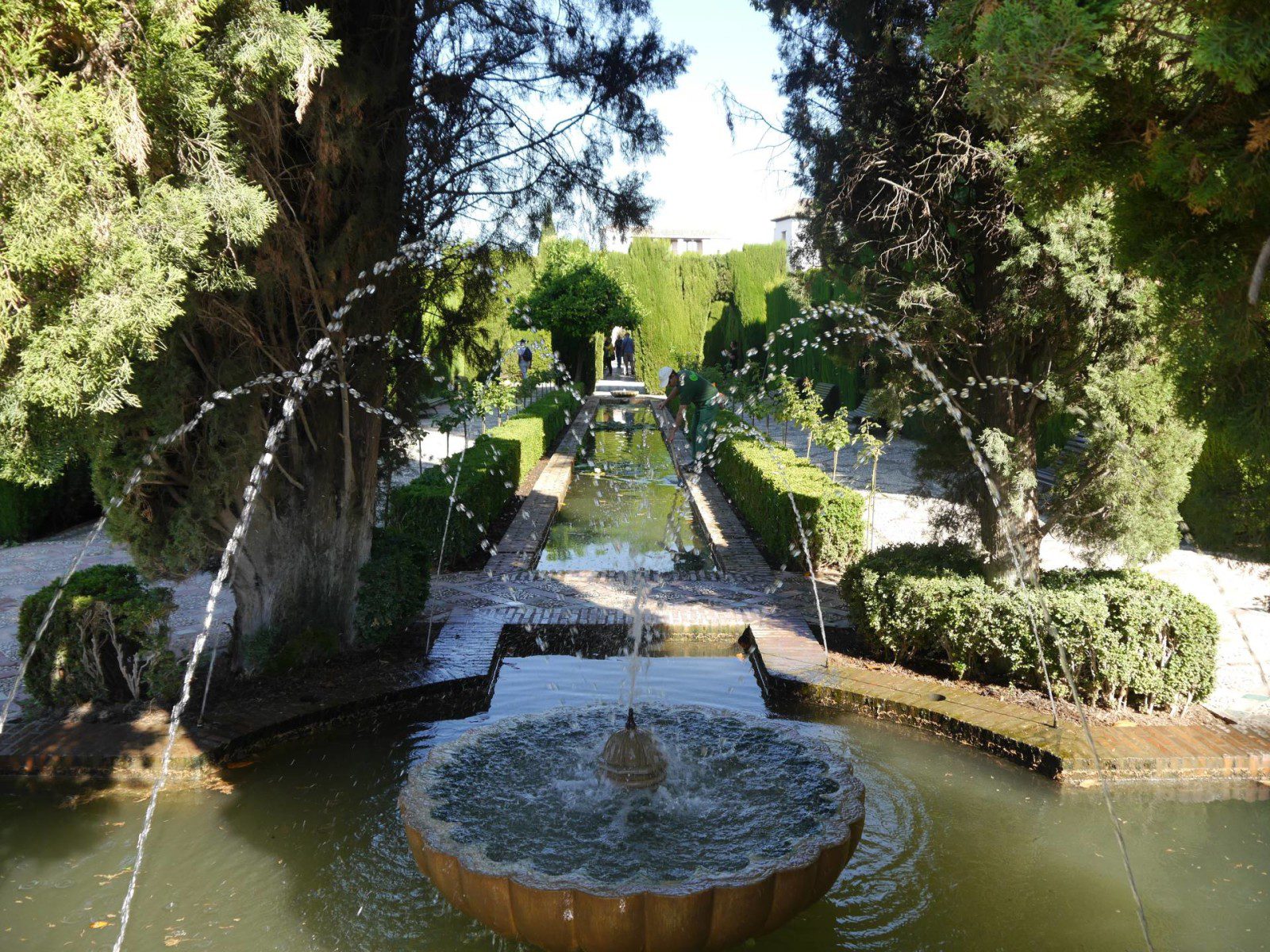 los-jardines-de-la-alhambra-palacio