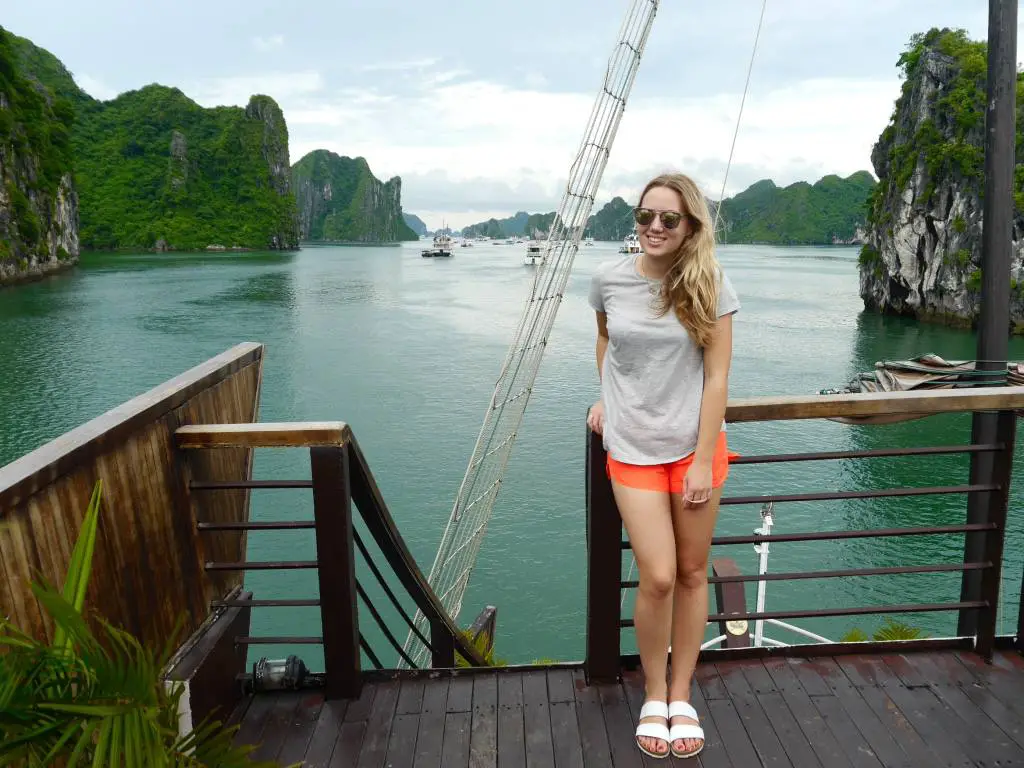 el-viajero-jess-gibson-travel-blog-halong-bay-cruise
