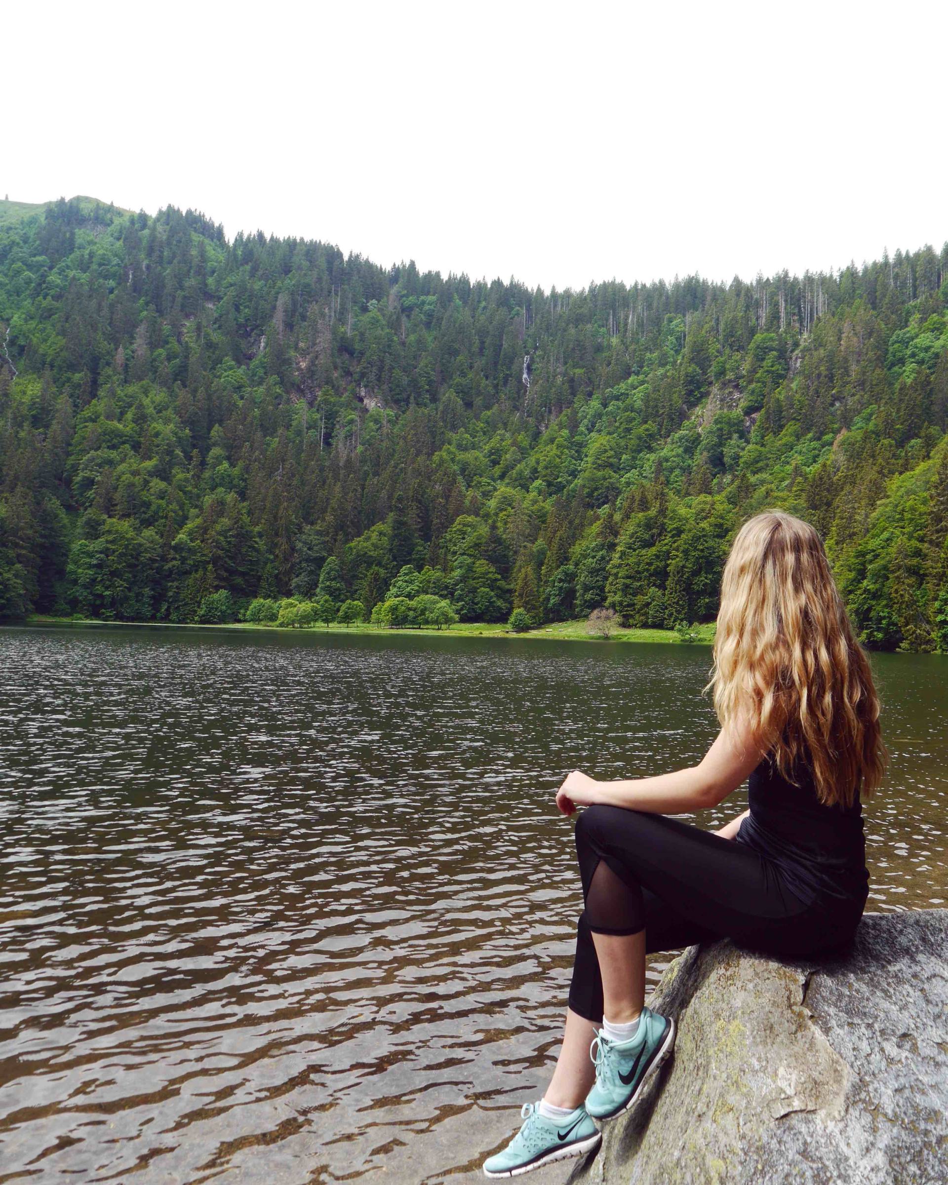 El Travelista en el lago Feldsee, Alemania | Ruta de la Selva Negra