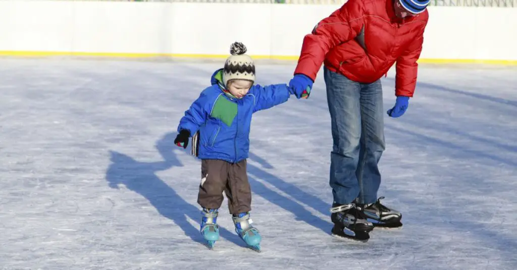turismo de invierno en Canadá - patinaje sobre hielo