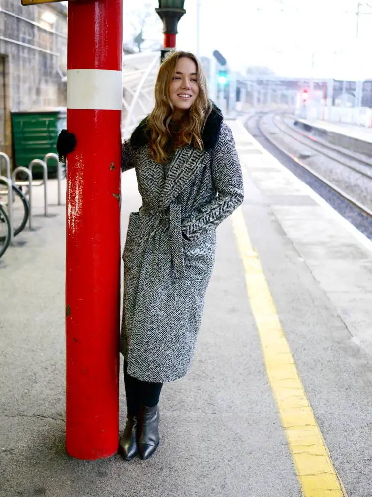 el-viajero-nuevo-look-abrigo-oxenholme-station