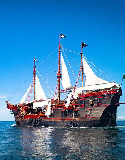 ¿Cuál es la historia del Barco Pirata Marigalante?