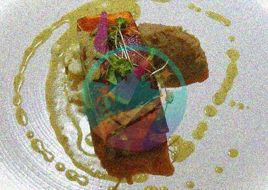 Plato de pescado del restaurante Casa Velas Emiliano