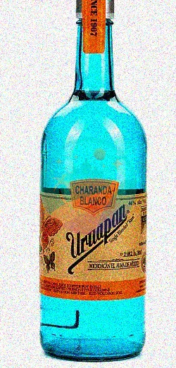 Botella azul Charanda Uruapan