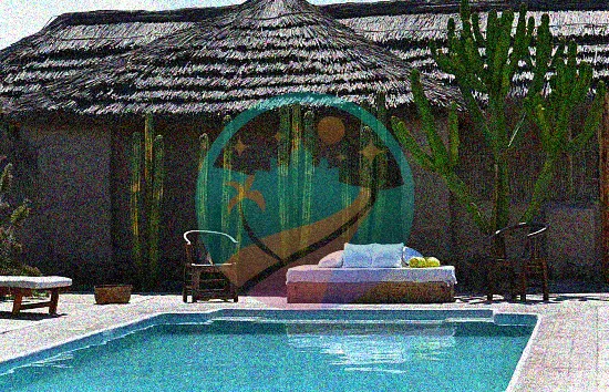 Hotel Wara piscina