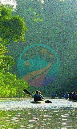 tour en kayak por la selva amazónica
