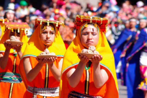 festival inti raymi en peru
